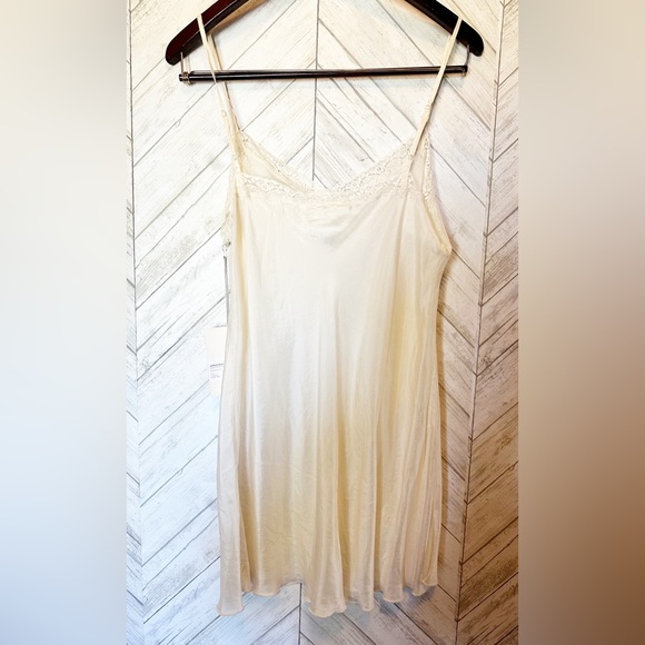 JOHNNY WAS Medium Lace Tank - Picture 4 of 6